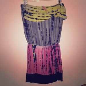 Multicolored strapless summer romper